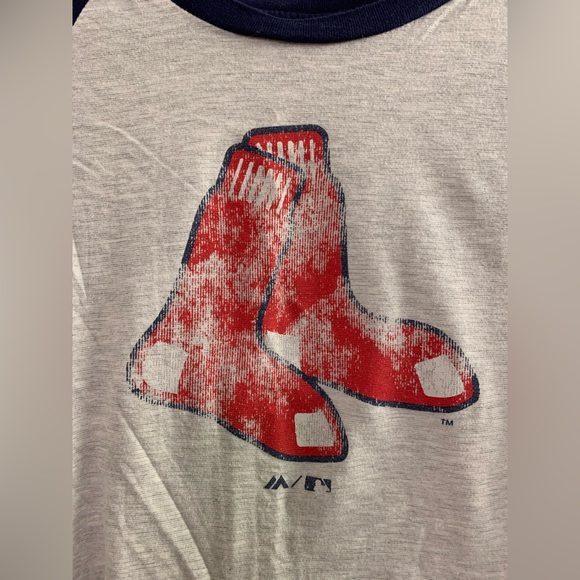MLB Official Merchandise Boston Red Sox long sleeve tshirt - Picture 3 of 4